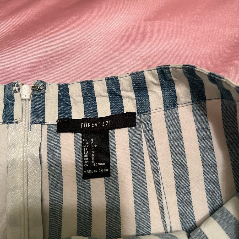 Forever 21 light blue and white striped skirt
